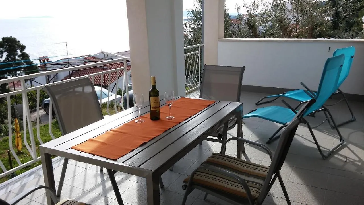 Apartman Korotaj, Okrug Gornji, Ciovo Traù 0*,  Croazia