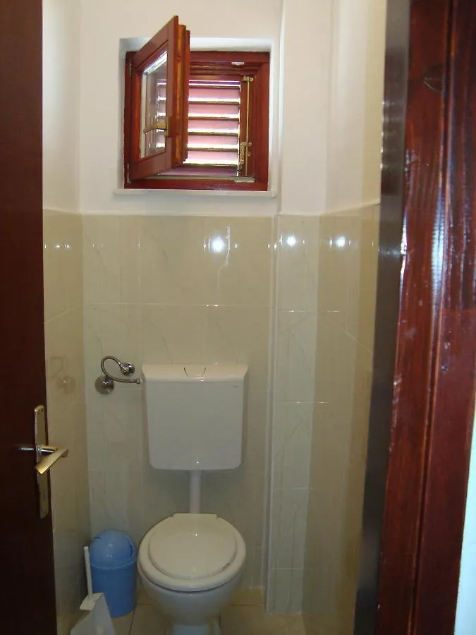 Διαμέρισμα Apartman Korotaj, Okrug Gornji, Ciovo Τρογκίρ